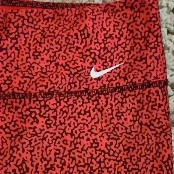 Nike Dri Fit One Legend Pant - Picture 2 of 4